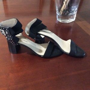 Black hunk heel sandals
